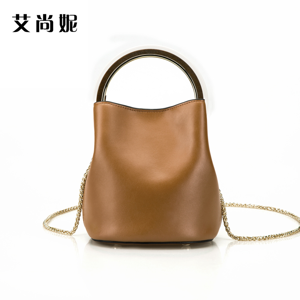 真皮女包圆环包包2020新款潮时尚网红百搭斜挎包单肩手提包水桶包